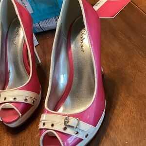 Delicious Pink Peep-Toe Pumps with Cream Trim